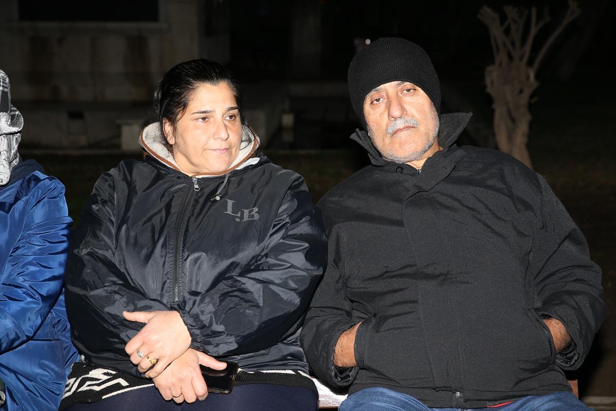 Depremzedeler, 6 Şubat'ın yıl dönümünde sokaklarda