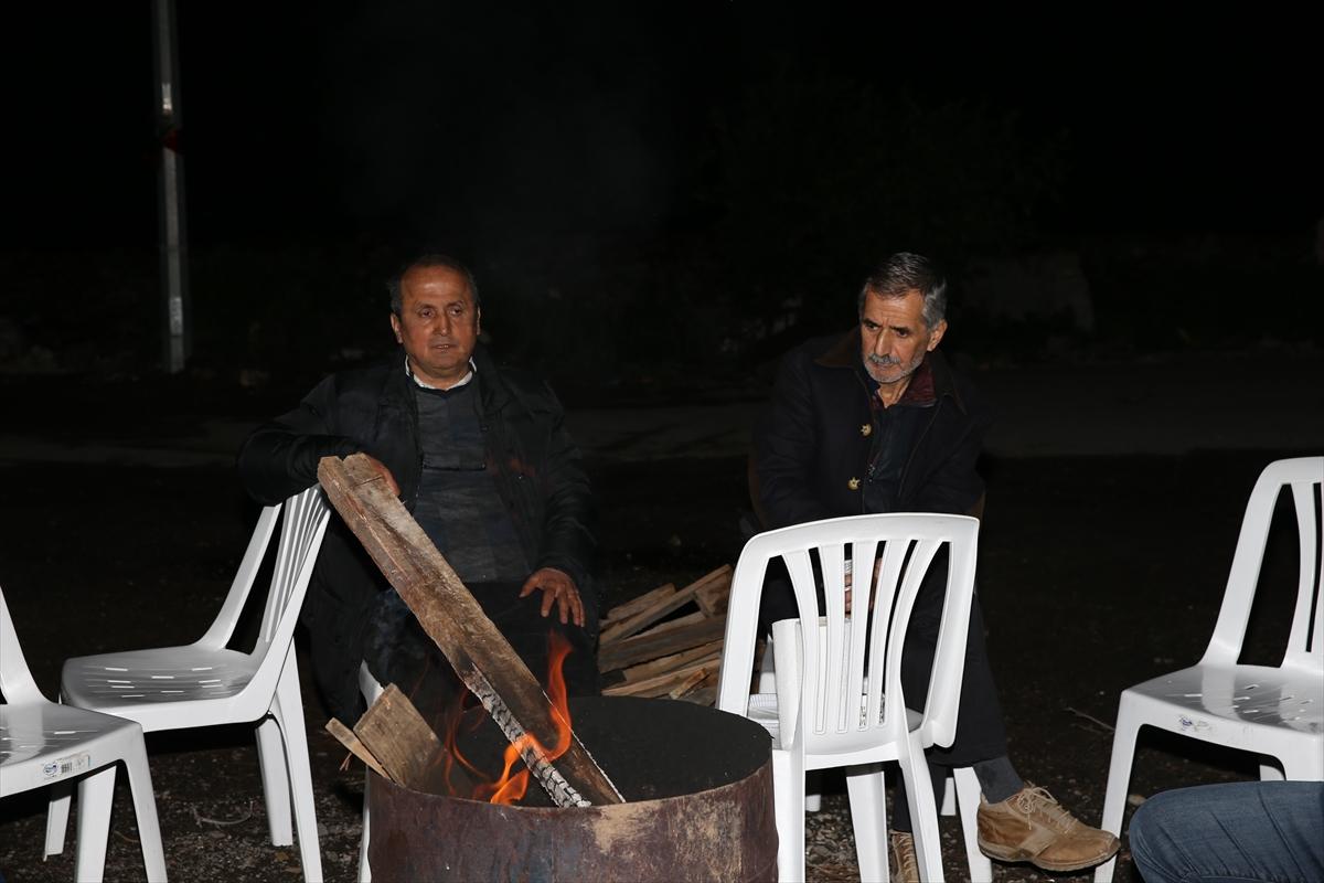 Depremzedeler, 6 Şubat'ın yıl dönümünde sokaklarda