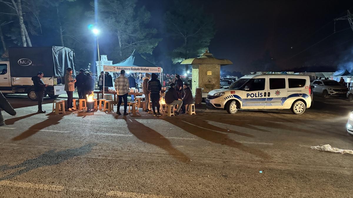 Depremzedeler, 6 Şubat'ın yıl dönümünde sokaklarda