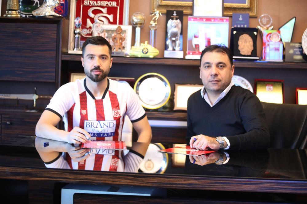 Süper Lig ekiplerinin devre arası transfer döneminde kadrosuna kattığı futbolcular