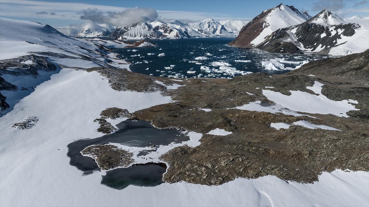 Türk bilim insanlarının yeni raporu: Antarktika'da Türkiye büyüklüğünde buz eridi