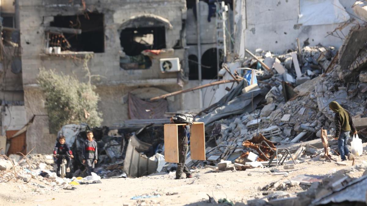 Gazze'de çocukların yakacak telaşı