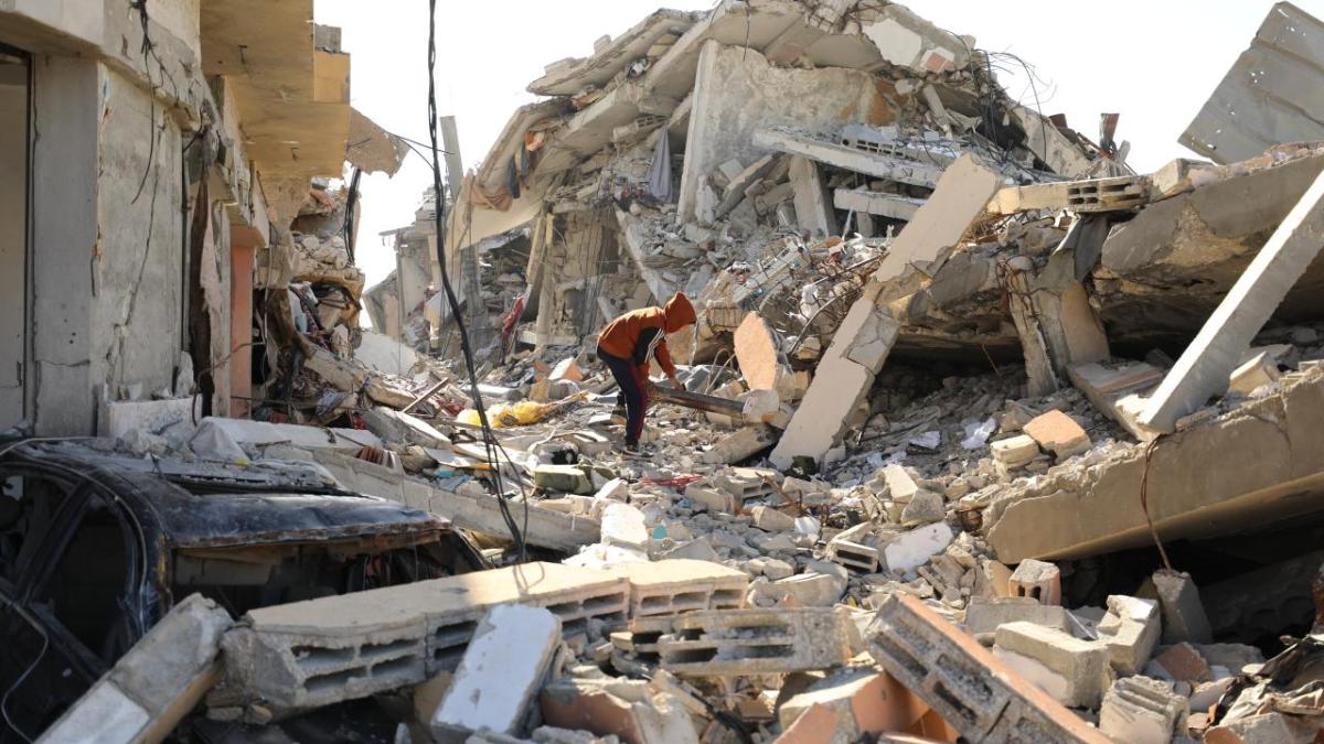 Gazze'de çocukların yakacak telaşı