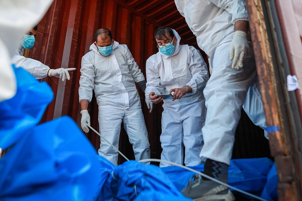 İsrail'in katlettiği 47 Filistinlinin cenazesi toplu mezara defnedildi