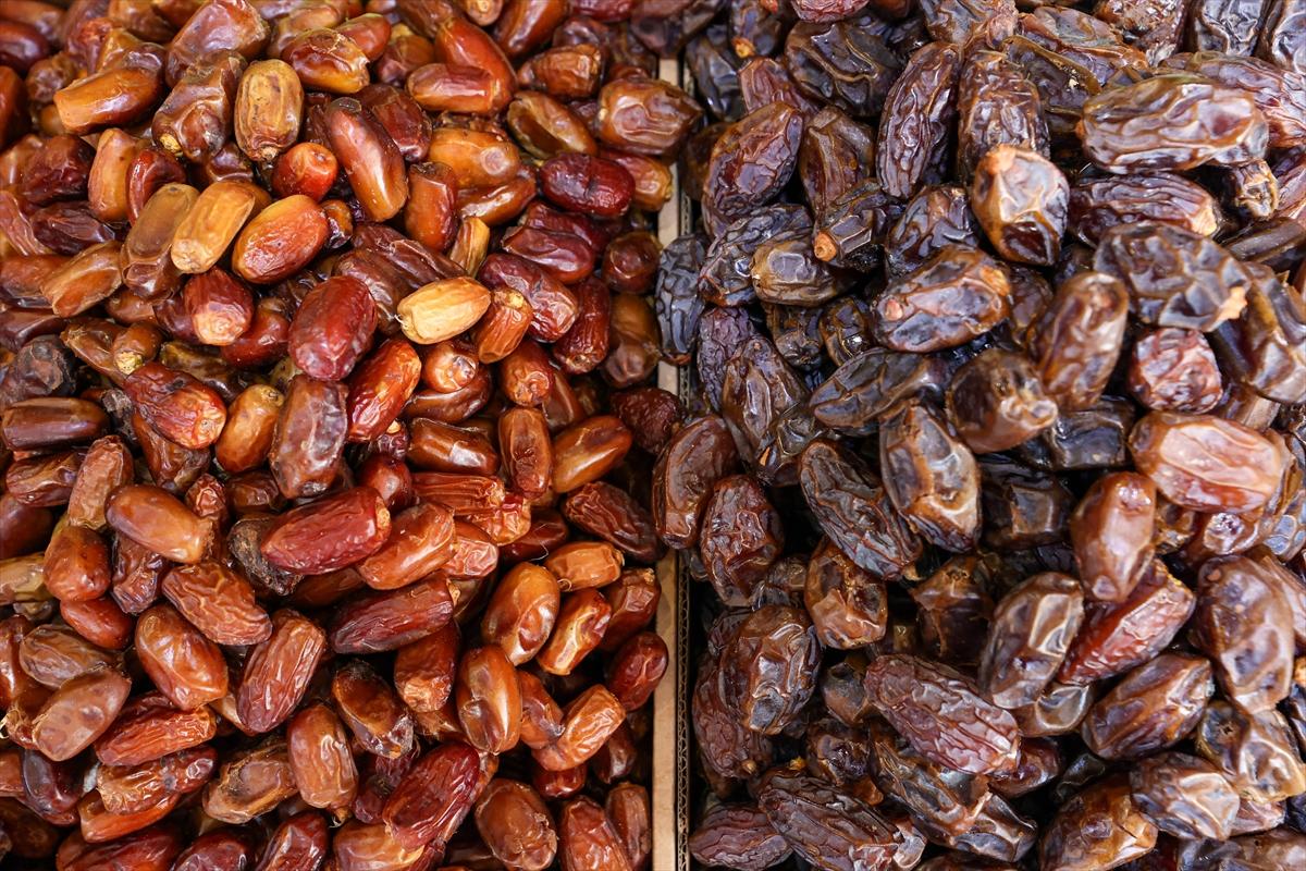 Ramazan'ın vazgeçilmezi çeşit çeşit hurma