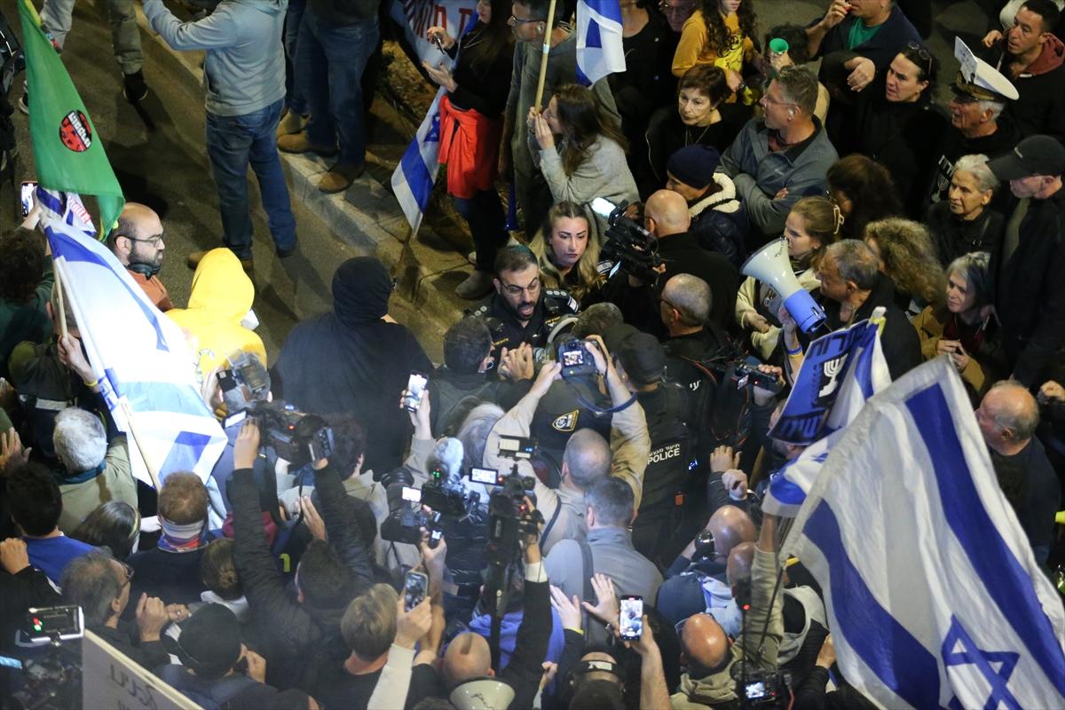İsrail'de Netanyahu protestoları: Bizim hükümetimiz değilsiniz!