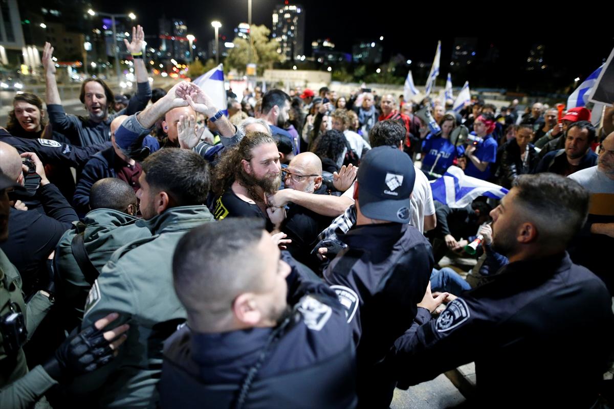 İsrail'de Netanyahu protestoları: Bizim hükümetimiz değilsiniz!