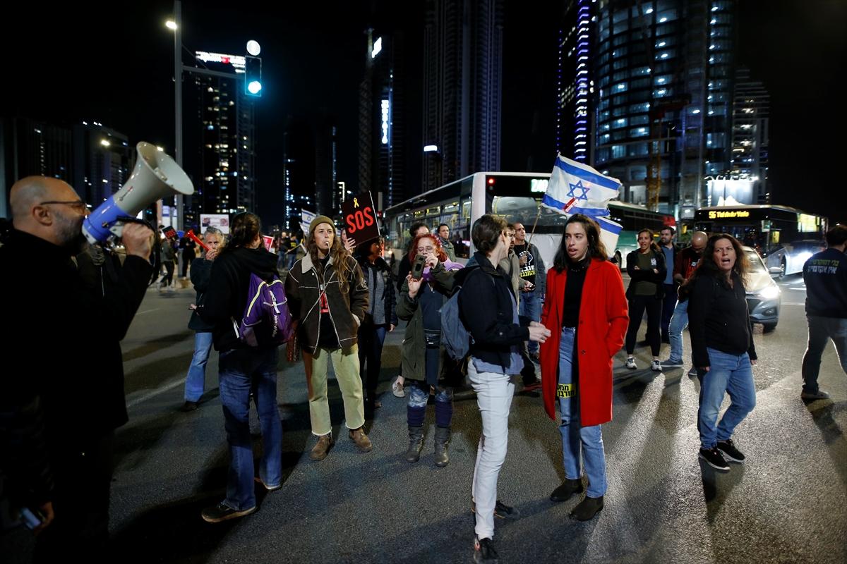 İsrail'de Netanyahu protestoları: Bizim hükümetimiz değilsiniz!