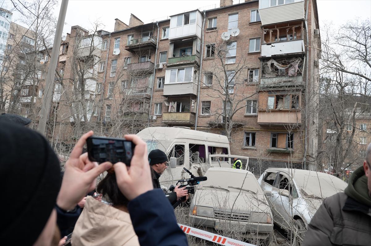 Rusya Kiev'e balistik füzelerle saldırdı