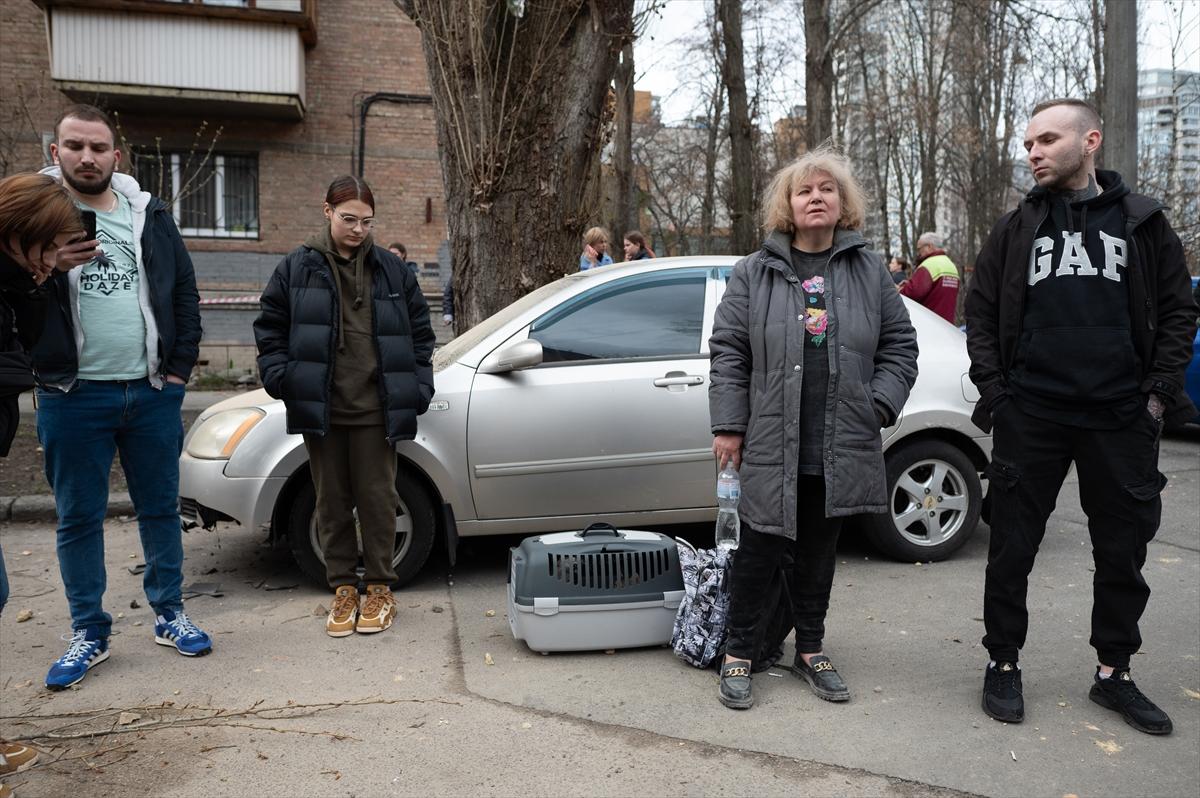 Rusya Kiev'e balistik füzelerle saldırdı