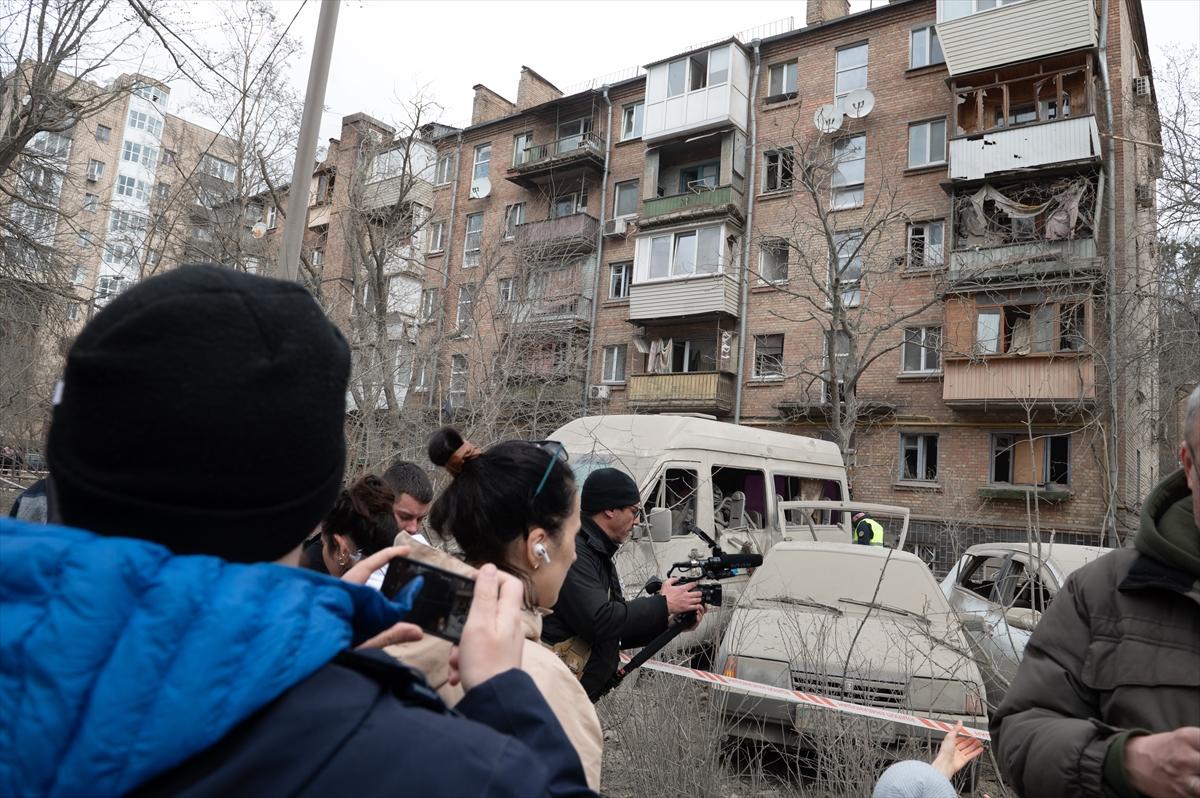 Rusya Kiev'e balistik füzelerle saldırdı