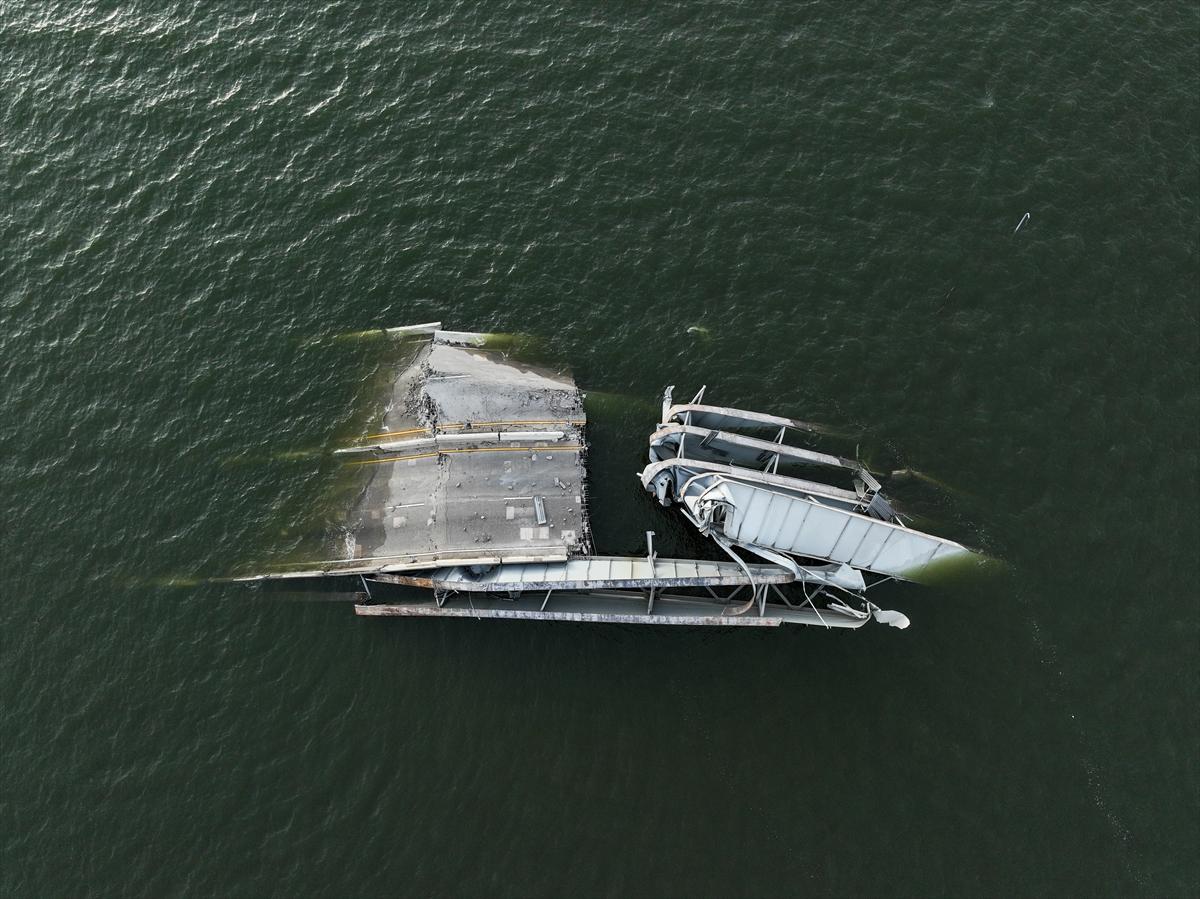 ABD'de gemi çarpması sonucu çöken köprü