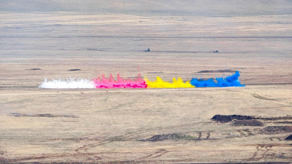 Mehmetçik'in zorlu kış tatbikatı