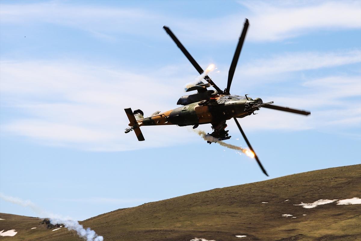 Mehmetçik'in zorlu kış tatbikatı