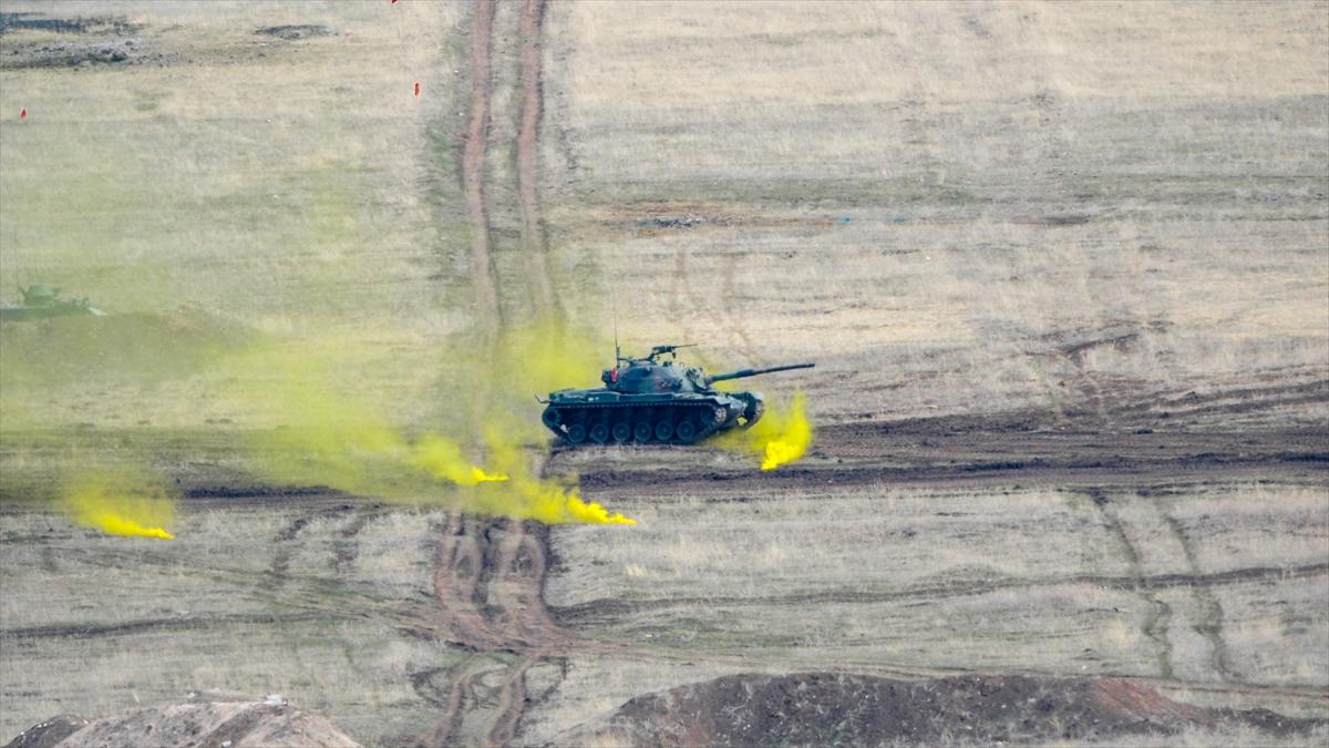 Mehmetçik'in zorlu kış tatbikatı