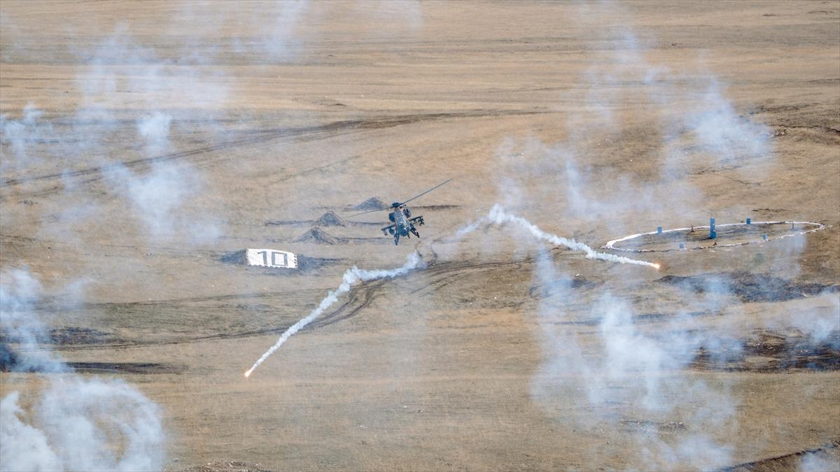 Mehmetçik'in zorlu kış tatbikatı