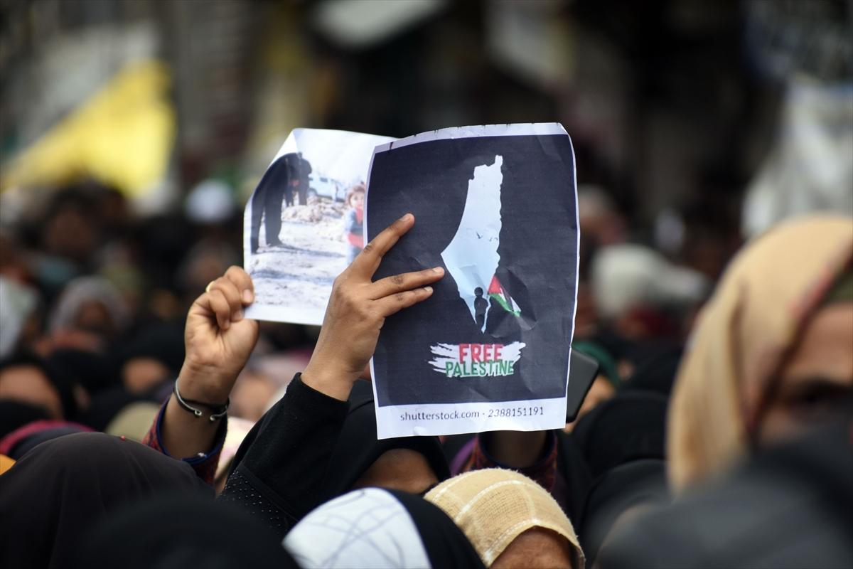 Hindistan'da İsrail karşıtı gösteri düzenlendi