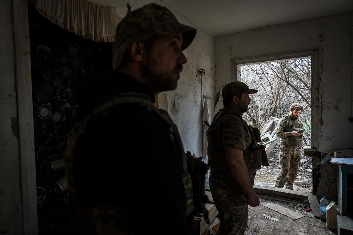 Ukrayna birlikleri Donetsk Oblastı'nda askeri hareketliliğini sürdürüyor