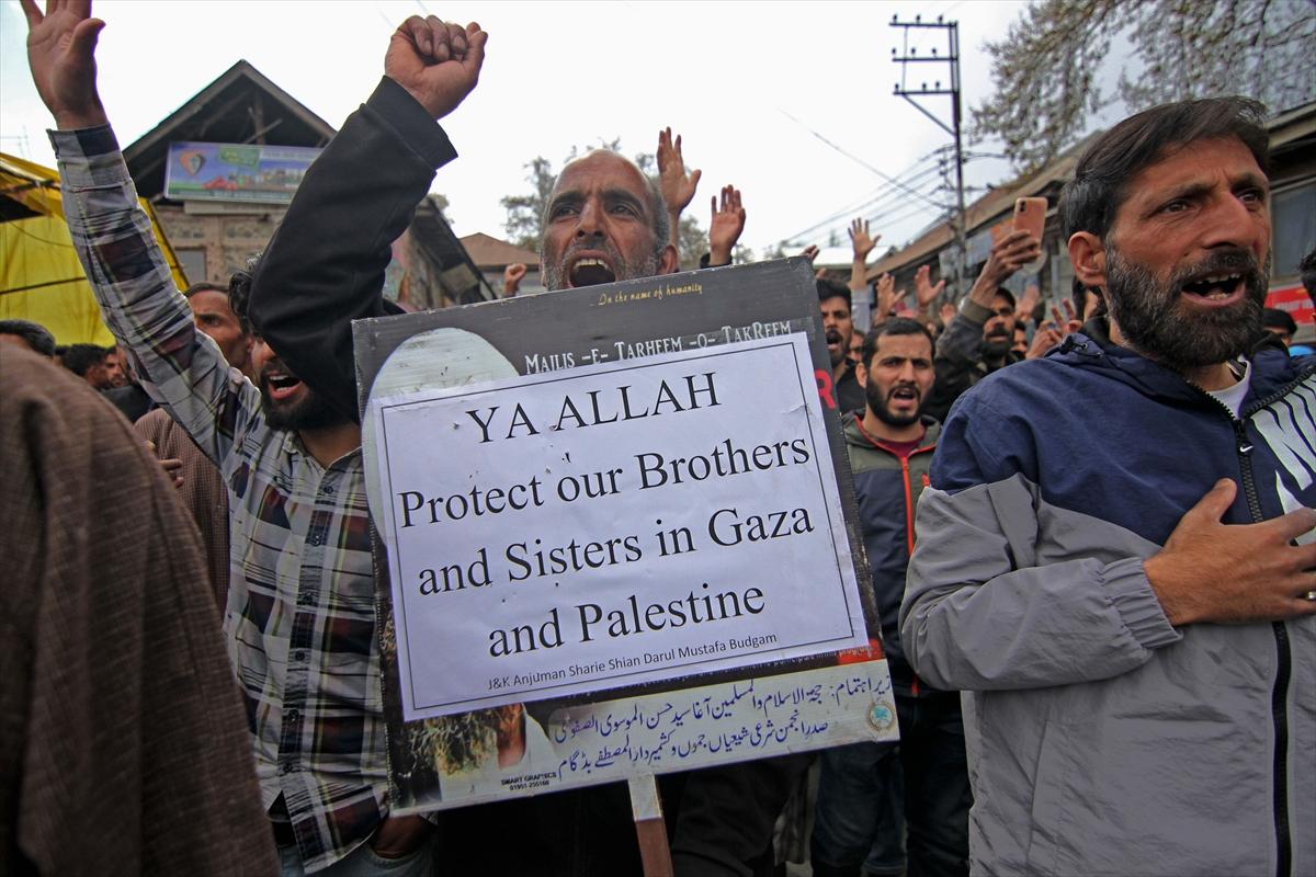 Hindistan'da İsrail karşıtı gösteri düzenlendi