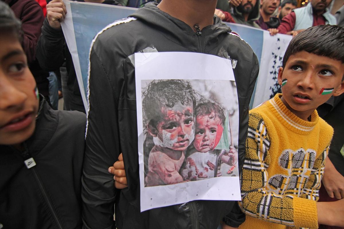 Hindistan'da İsrail karşıtı gösteri düzenlendi