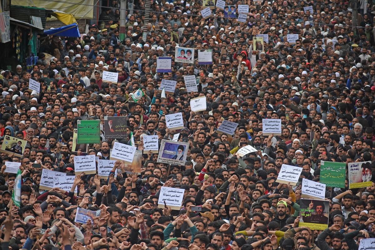 Hindistan'da İsrail karşıtı gösteri düzenlendi