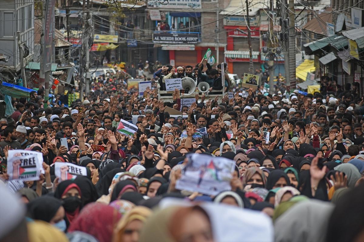 Hindistan'da İsrail karşıtı gösteri düzenlendi
