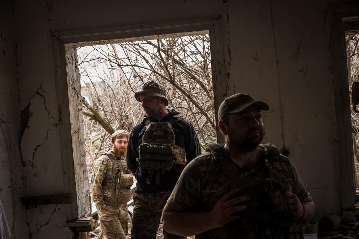 Ukrayna birlikleri Donetsk Oblastı'nda askeri hareketliliğini sürdürüyor