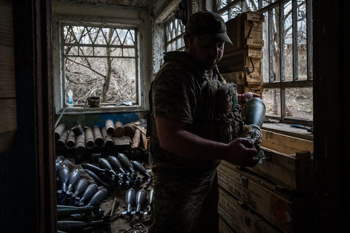 Ukrayna birlikleri Donetsk Oblastı'nda askeri hareketliliğini sürdürüyor