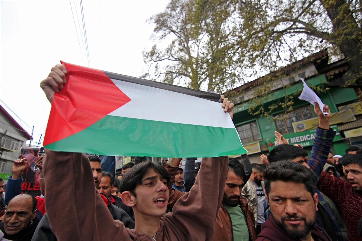 Hindistan'da İsrail karşıtı gösteri düzenlendi