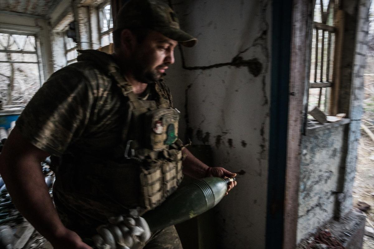 Ukrayna birlikleri Donetsk Oblastı'nda askeri hareketliliğini sürdürüyor