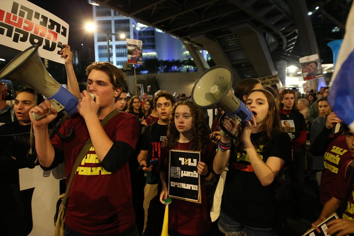 İsrail'de erken seçim protestosu: Netanyahu'nun istifasını istediler