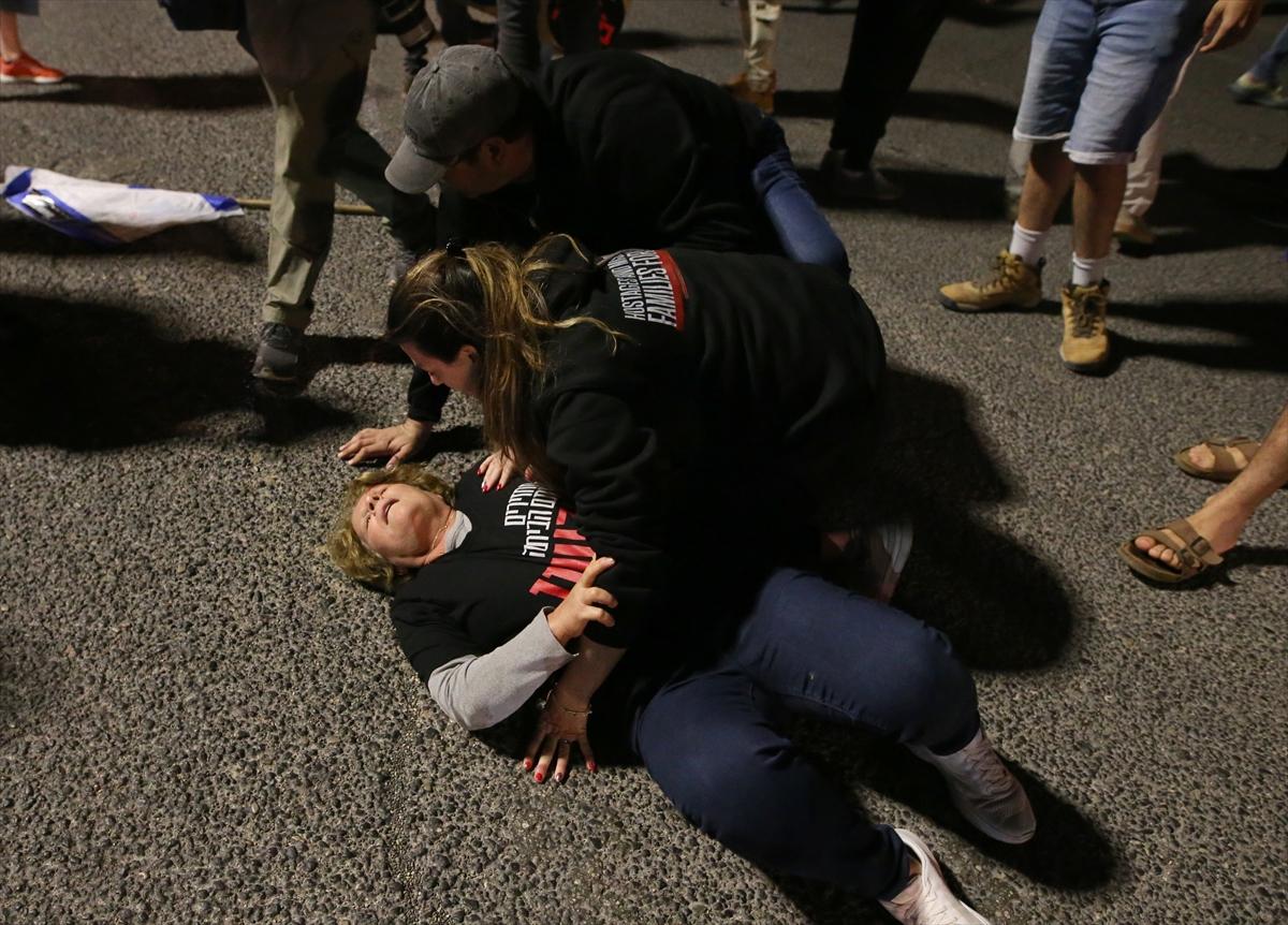 İsrail'de erken seçim protestosu: Netanyahu'nun istifasını istediler