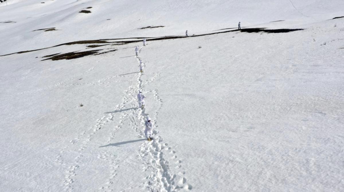 Mehmetçik, bayramı görev başında karşıladı