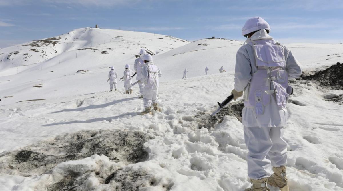 Mehmetçik, bayramı görev başında karşıladı