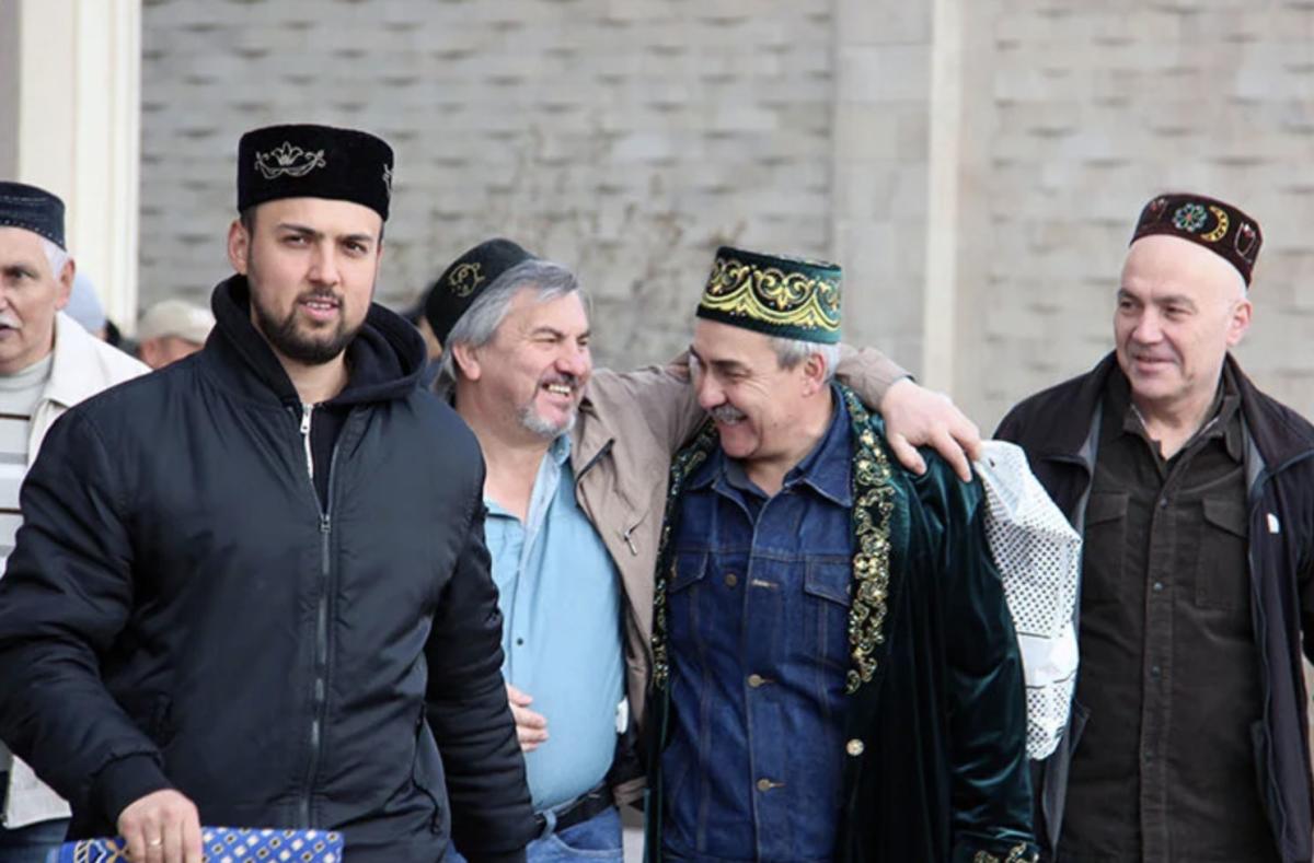 İslam alemi bayram namazı için camileri doldurdu