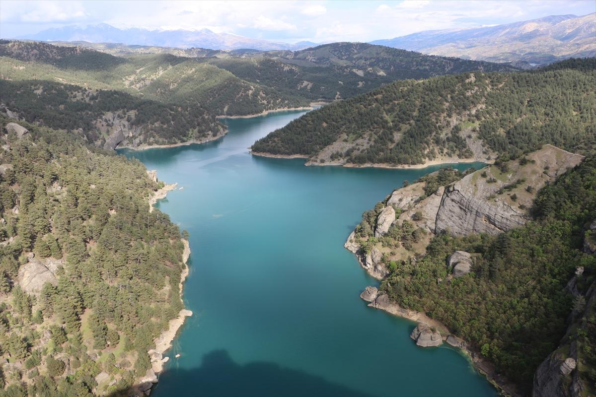 Kahramanmaraş'ta cam seyir terası, tatilcilerin ilgi odağı