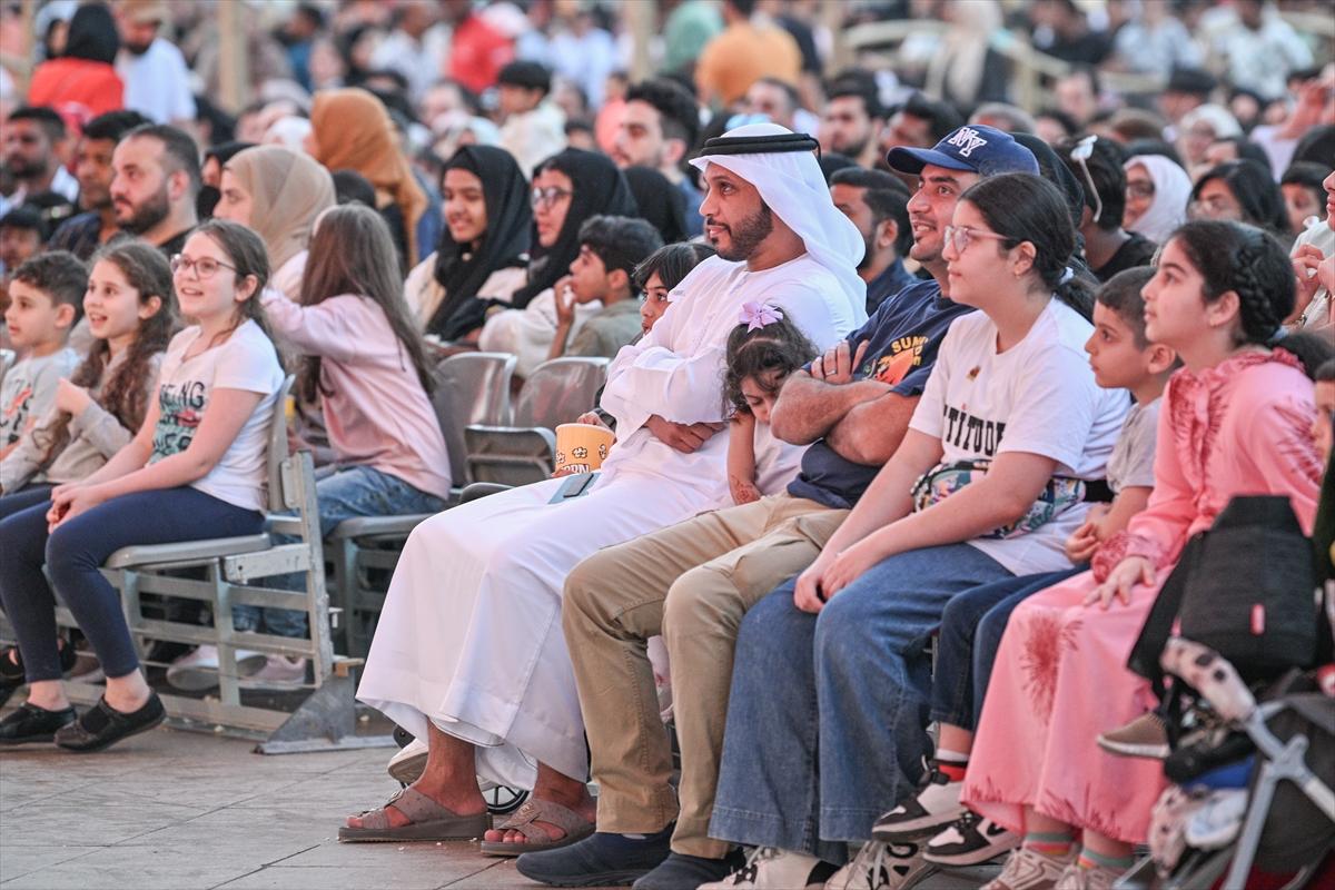 Dubai ziyaretçi rekoru kıran Global Köy, yine ilgi odağı