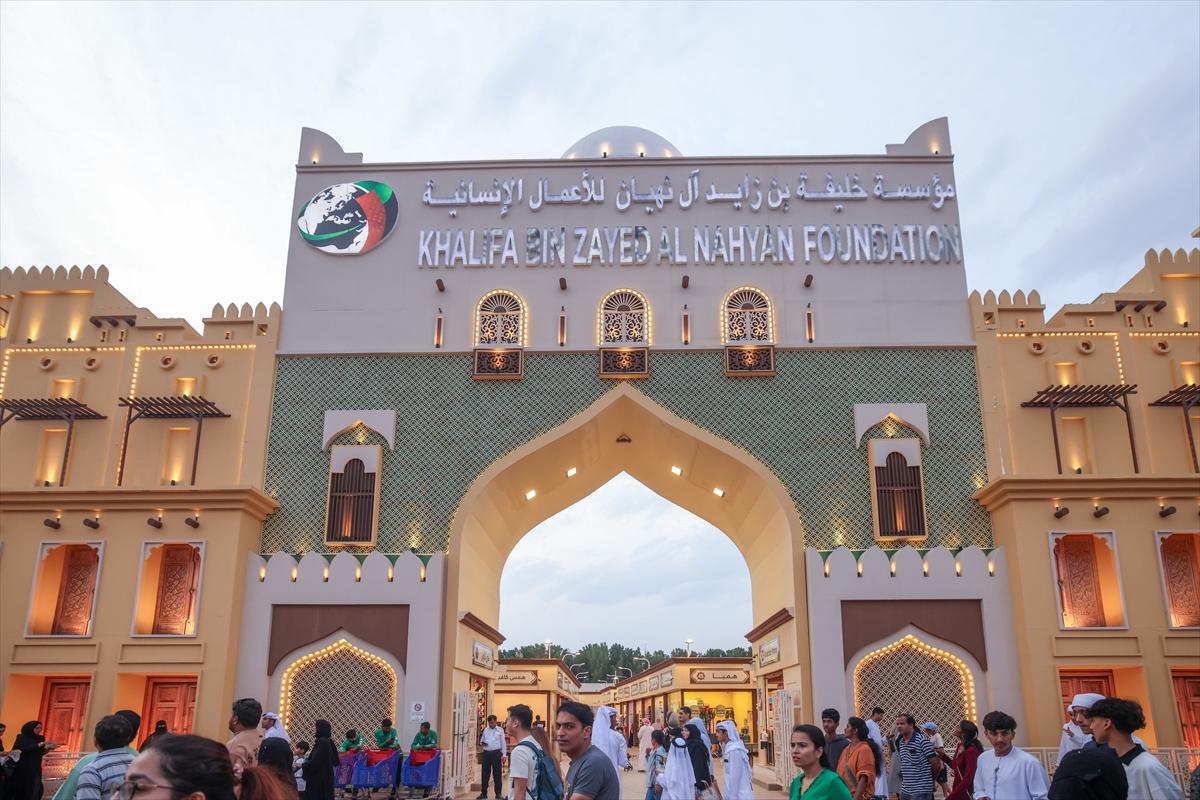 Dubai ziyaretçi rekoru kıran Global Köy, yine ilgi odağı