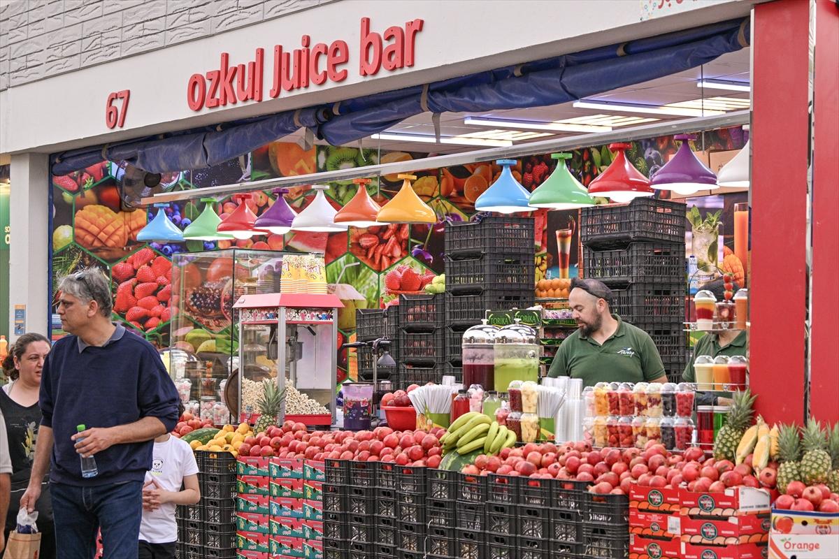 Dubai ziyaretçi rekoru kıran Global Köy, yine ilgi odağı