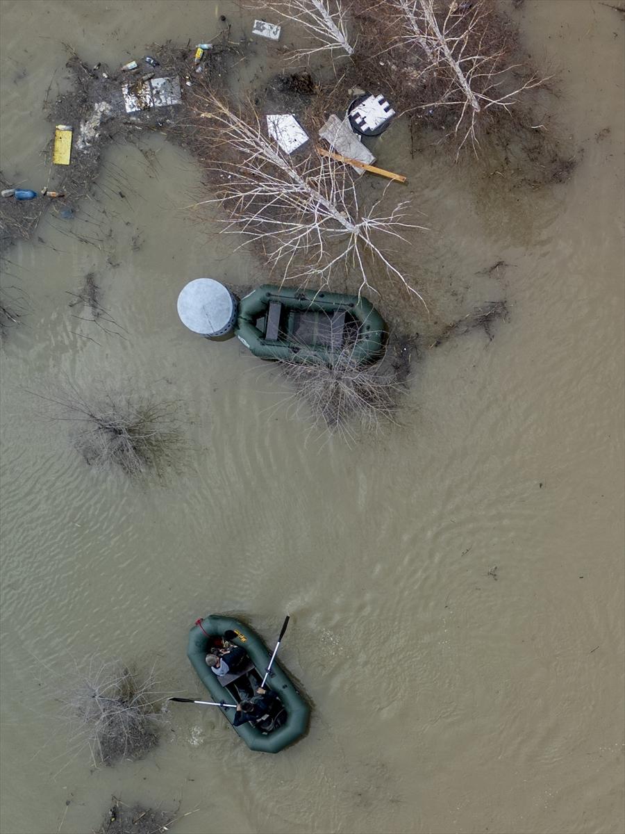 Kazakistan'da sel felaketi! Şehirler sulara gömüldü