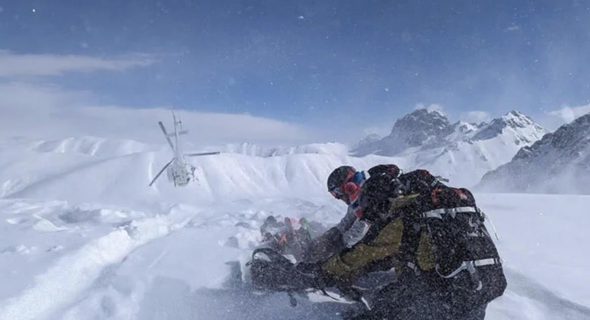 Rize'de heliski heyecanı: Kaçkar Dağları'nda sezon sona erdi