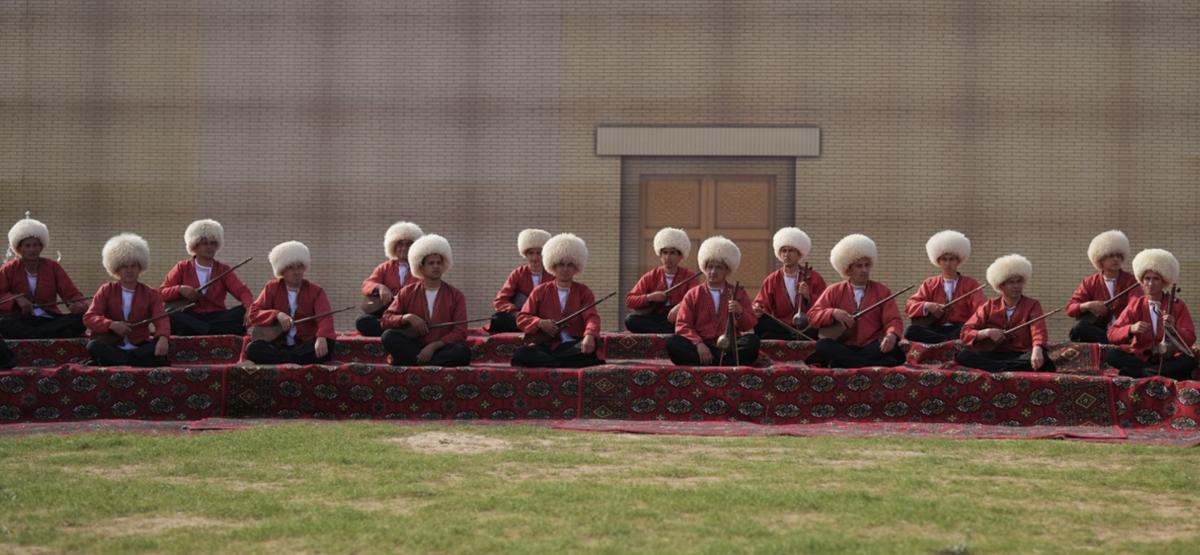 Türkmenistan'da kültür başkenti kutlamasından renkli görüntüler