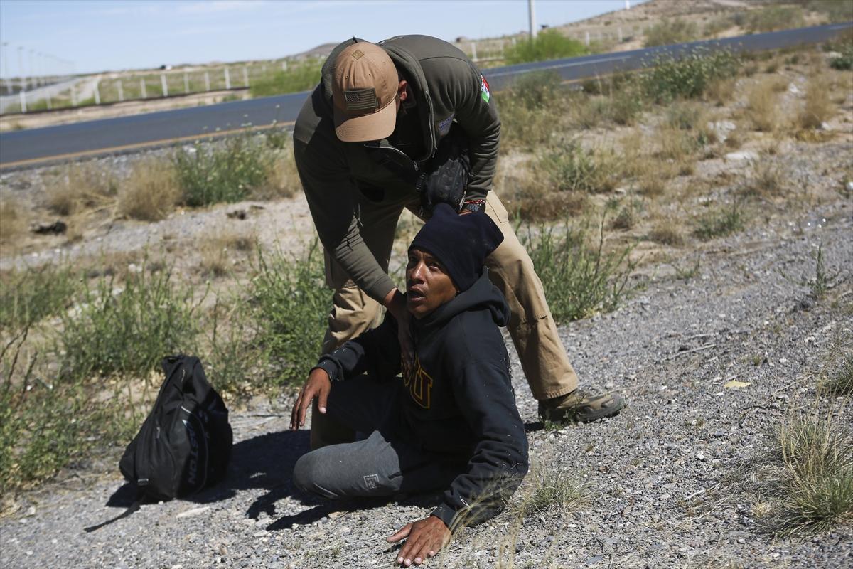 ABD-Meksika sınırlarındaki göçmen krizi sürüyor