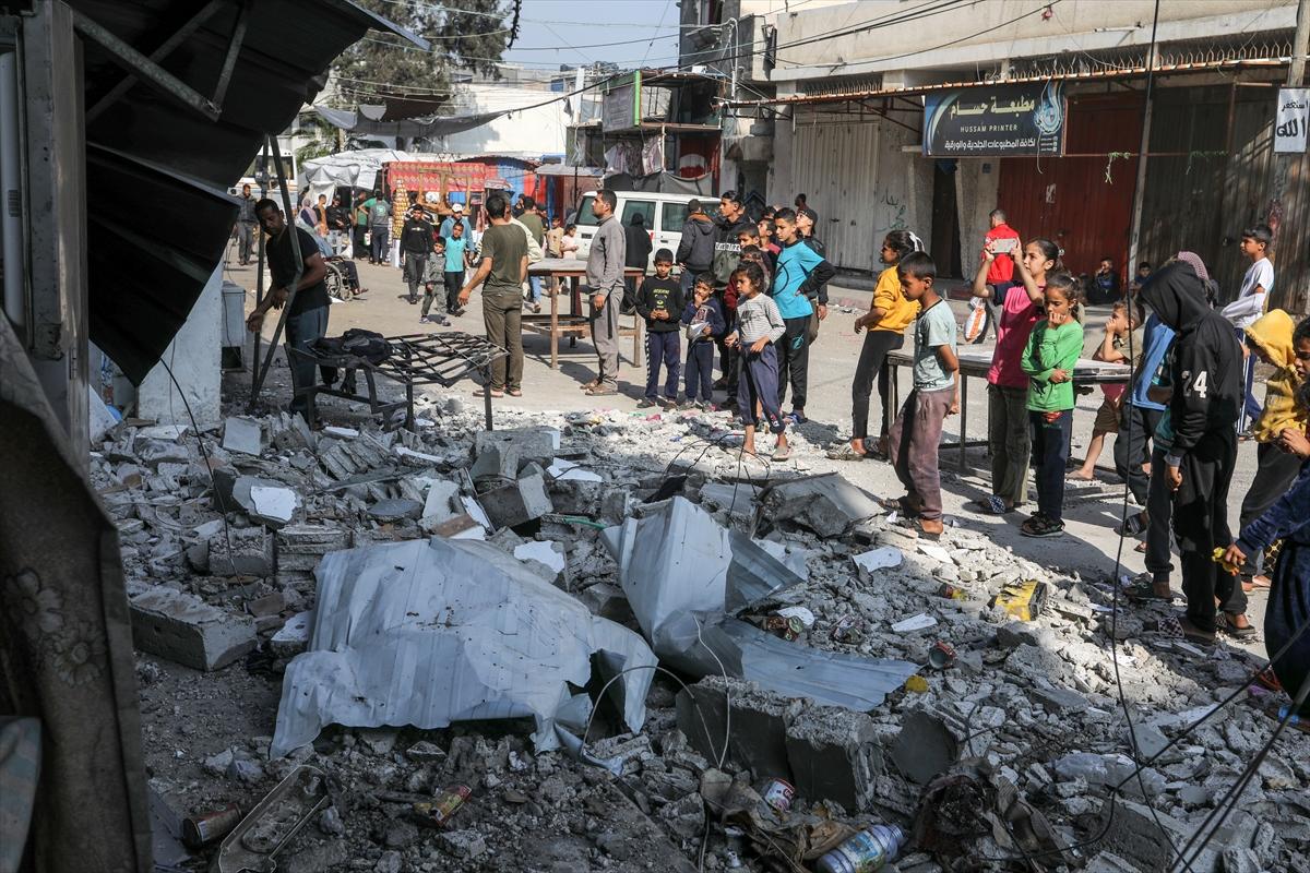 194 gündür saldırıların sürdüğü Gazze...