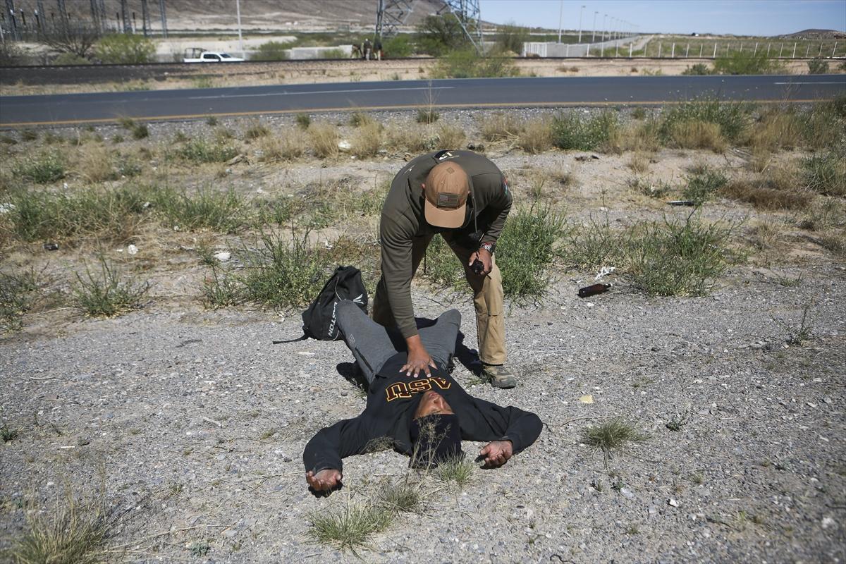 ABD-Meksika sınırlarındaki göçmen krizi sürüyor