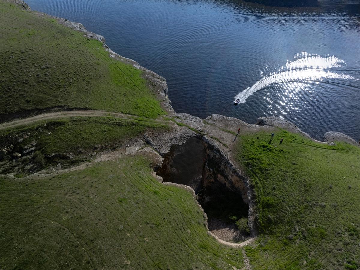 Elazığ'da Karaleylek Kanyonu kartpostalları aratmıyor