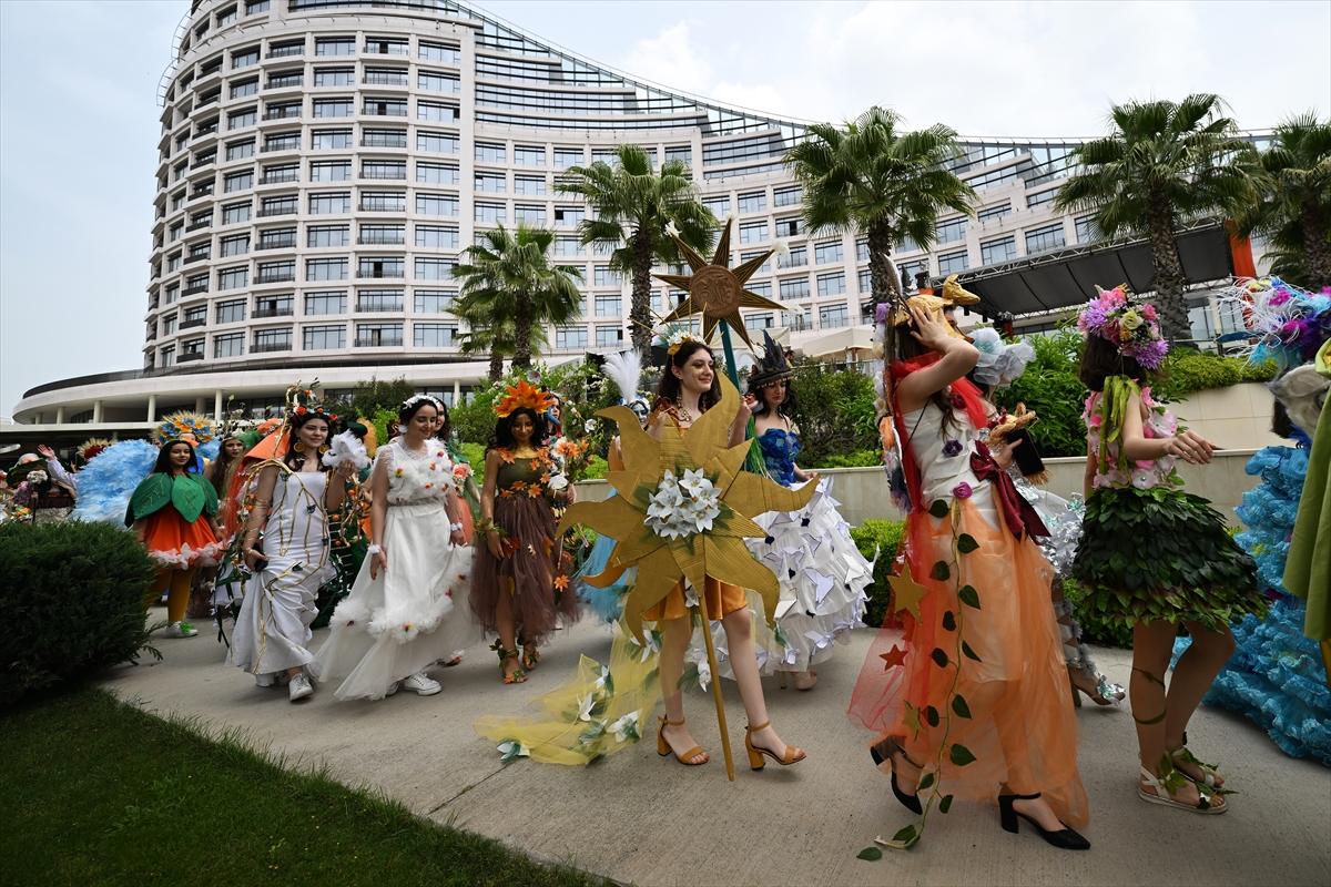 Adana'da Portakal Çiçeği Karnavalı'ndan renkli görüntüler