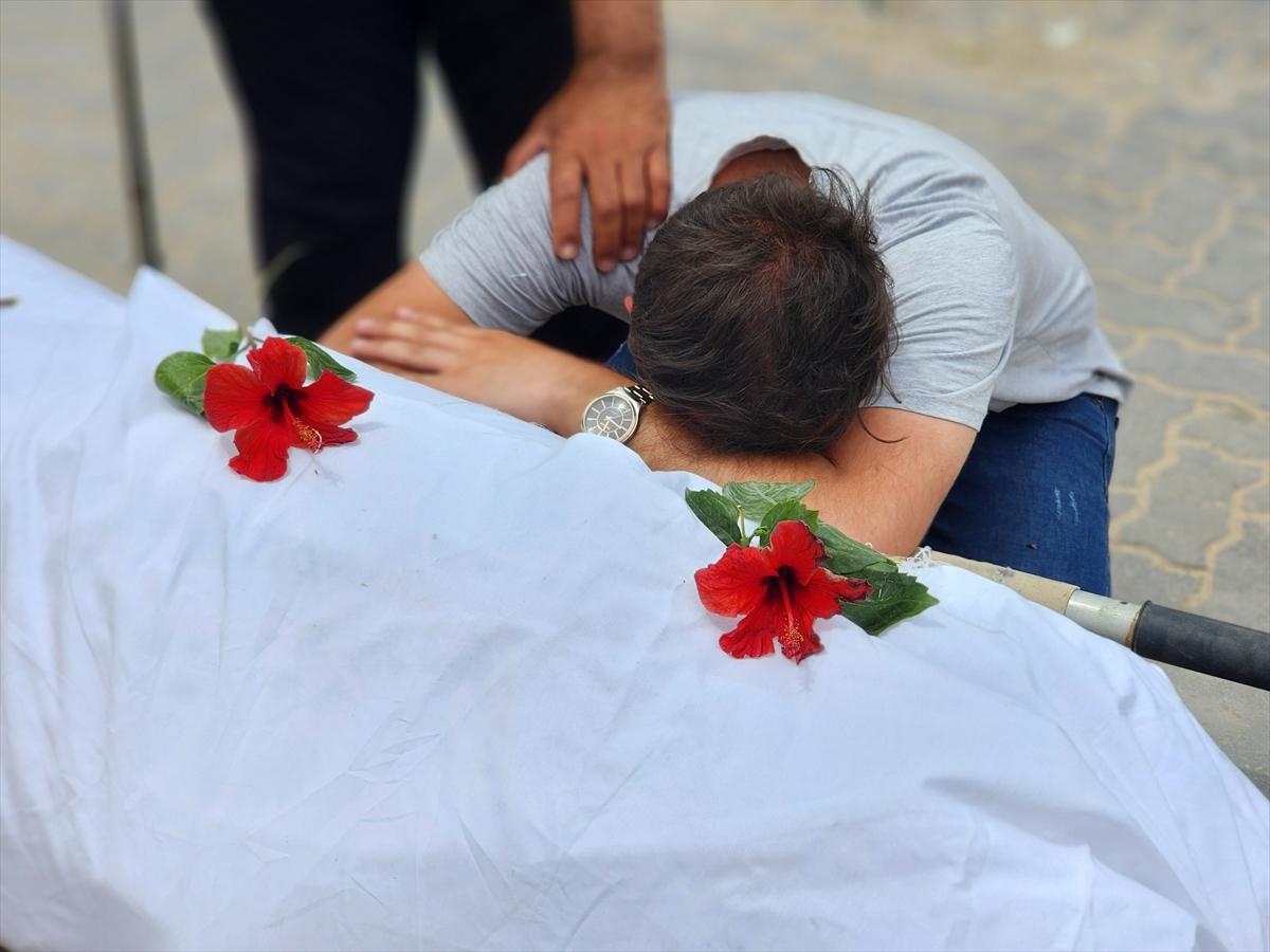 Gazze'de İsrail katliamı: Toplu mezardan cesetler çıkmaya devam ediyor