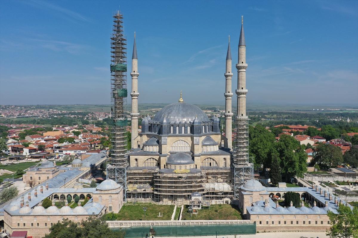 Selimiye Camii'nde 3 minarenin restorasyonu tamamlandı