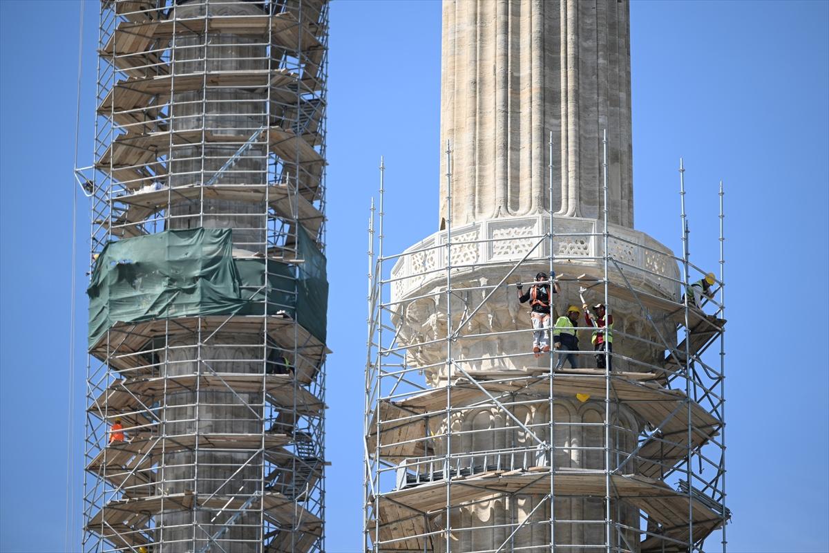 Selimiye Camii'nde 3 minarenin restorasyonu tamamlandı